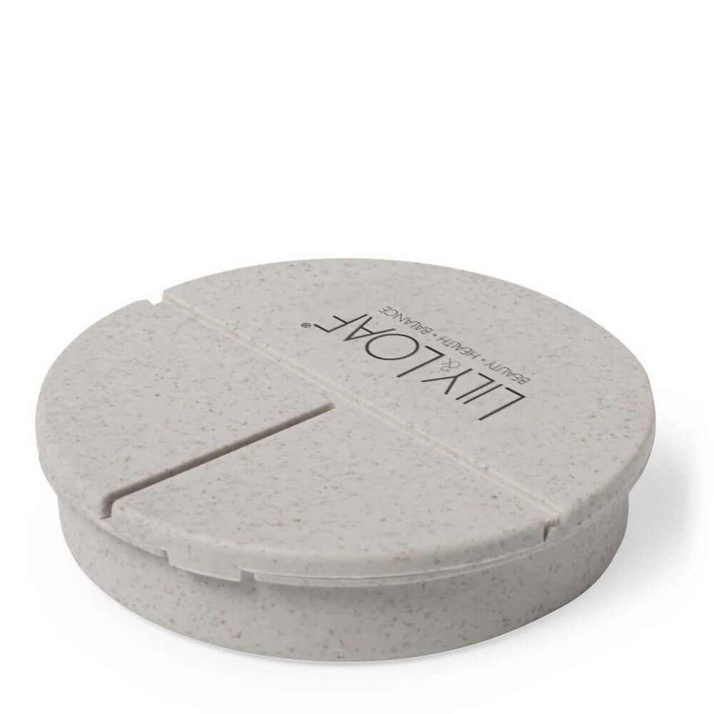 Lily & Loaf Capsule Box comes with 3 storage compartments